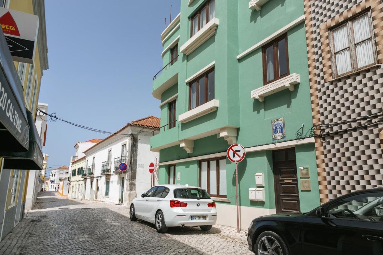 Old Town House Apartment Peniche Exterior photo